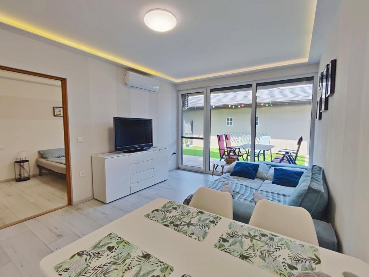 Petit Paul Apartman Keszthely Bagian luar foto